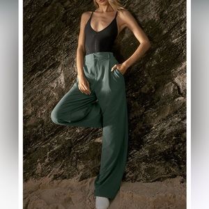 Alo Yoga Dreamscape Trousers
